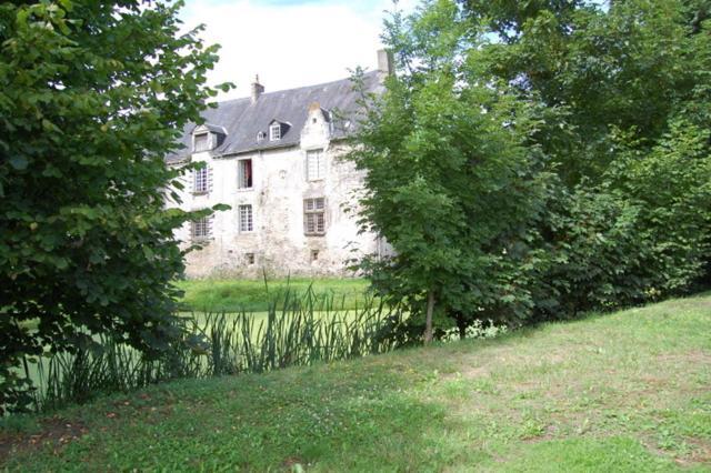 Manoir De Rouesse Laval (Mayenne) Exterior foto